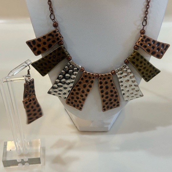 SHADES OF BROWN Jewlery Lot. Jewelry Set Includes Necklace Bracelet & Earrings. - Picture 6 of 12